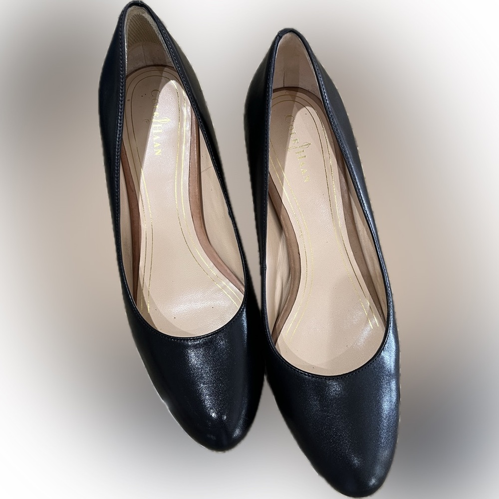 Cole Haan NikeAir .5” platform pumps (matte black) 8.5B size